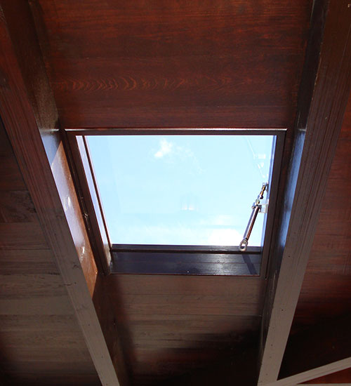 Lanzarote skylight Claraboya España Modelo 03 interior view opening wood